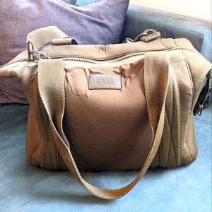 Dagne Dover dark olive green Landon medium